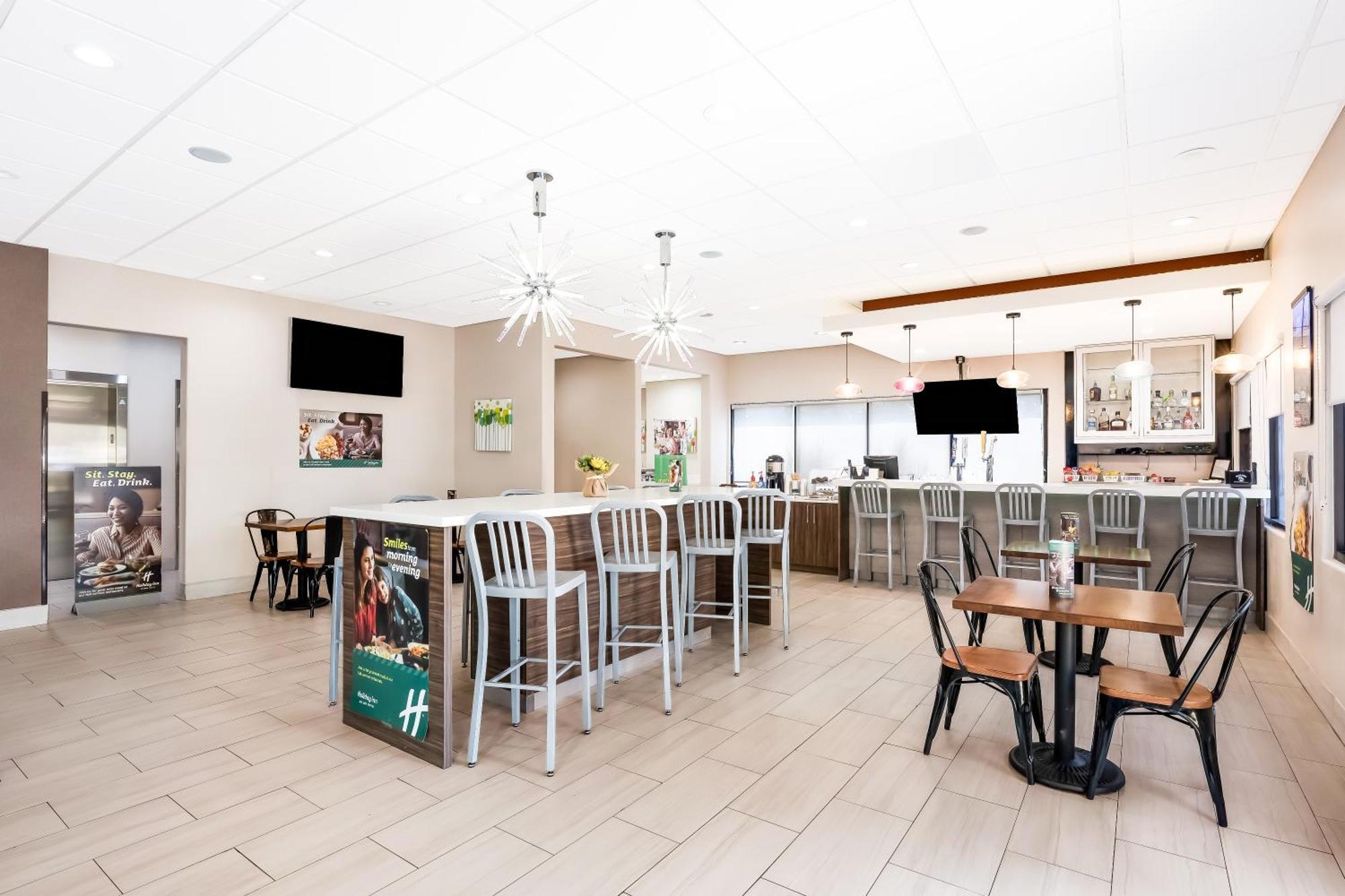 Holiday Inn - Brownsville By Ihg Bagian luar foto