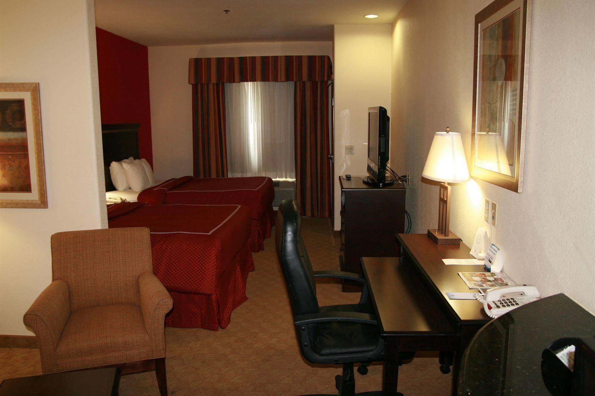 Holiday Inn - Brownsville By Ihg Bagian luar foto